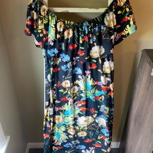 BODYCON off the shoulder dress with top ruffle